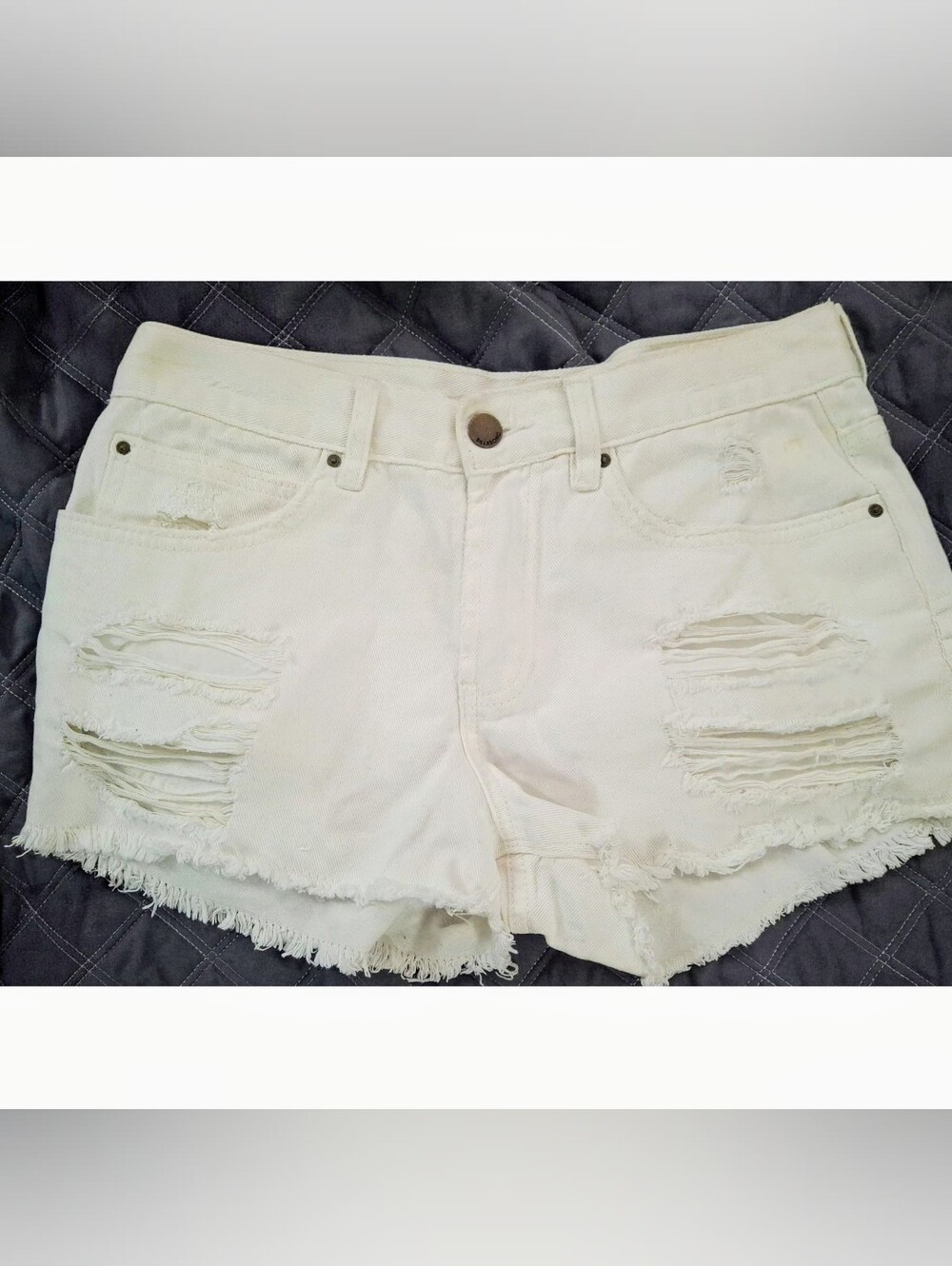 Billabong Drift Away Distressed White Denim Cutoff Shorts Size 27